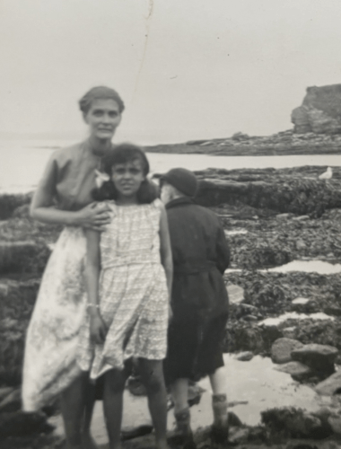 Saskia's mother Susan (right), with her own mother, Sylvia.